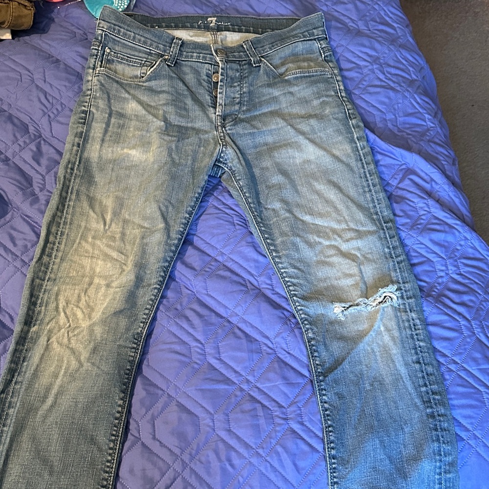 Men's Distressed Blue Jeans